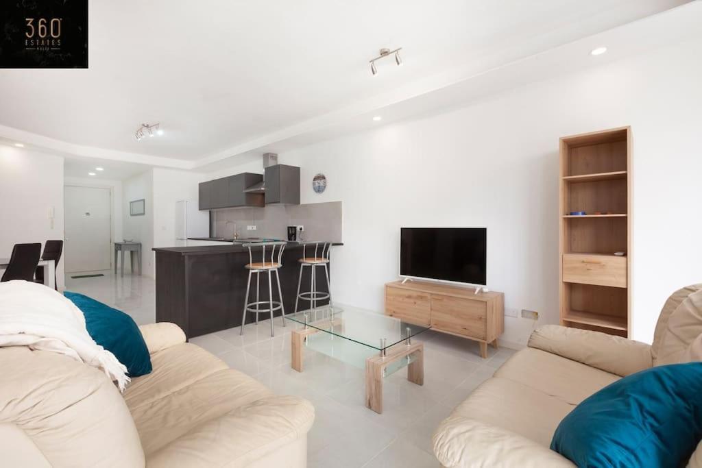 Spacious 2Br Apt In Qawra - Perfect For Families By 360 Estates خليج سانت بول المظهر الخارجي الصورة