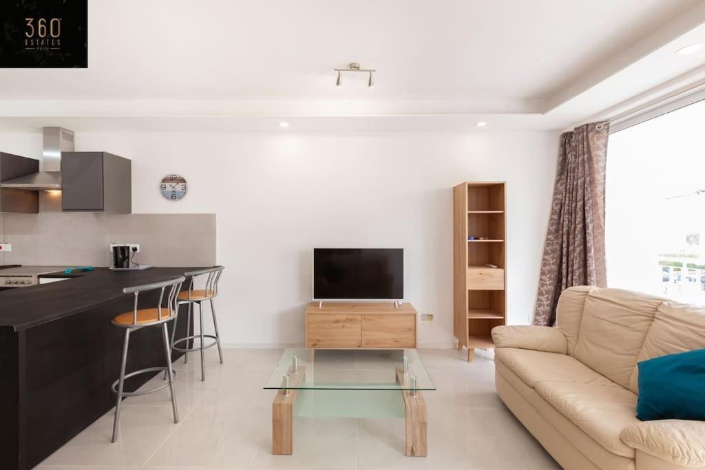 Spacious 2Br Apt In Qawra - Perfect For Families By 360 Estates خليج سانت بول المظهر الخارجي الصورة