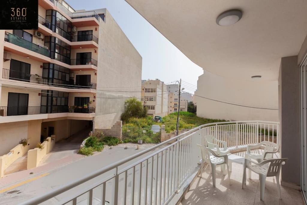 Spacious 2Br Apt In Qawra - Perfect For Families By 360 Estates خليج سانت بول المظهر الخارجي الصورة