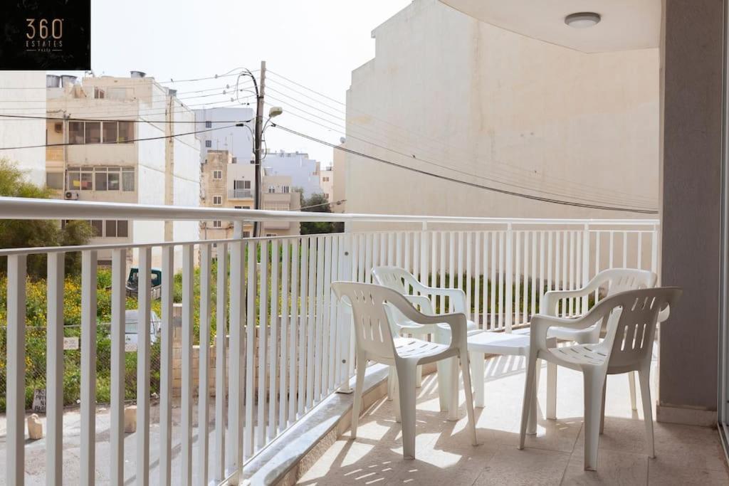 Spacious 2Br Apt In Qawra - Perfect For Families By 360 Estates خليج سانت بول المظهر الخارجي الصورة
