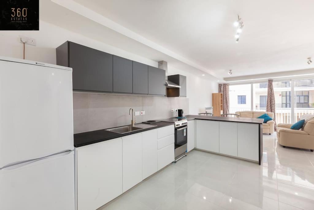 Spacious 2Br Apt In Qawra - Perfect For Families By 360 Estates خليج سانت بول المظهر الخارجي الصورة