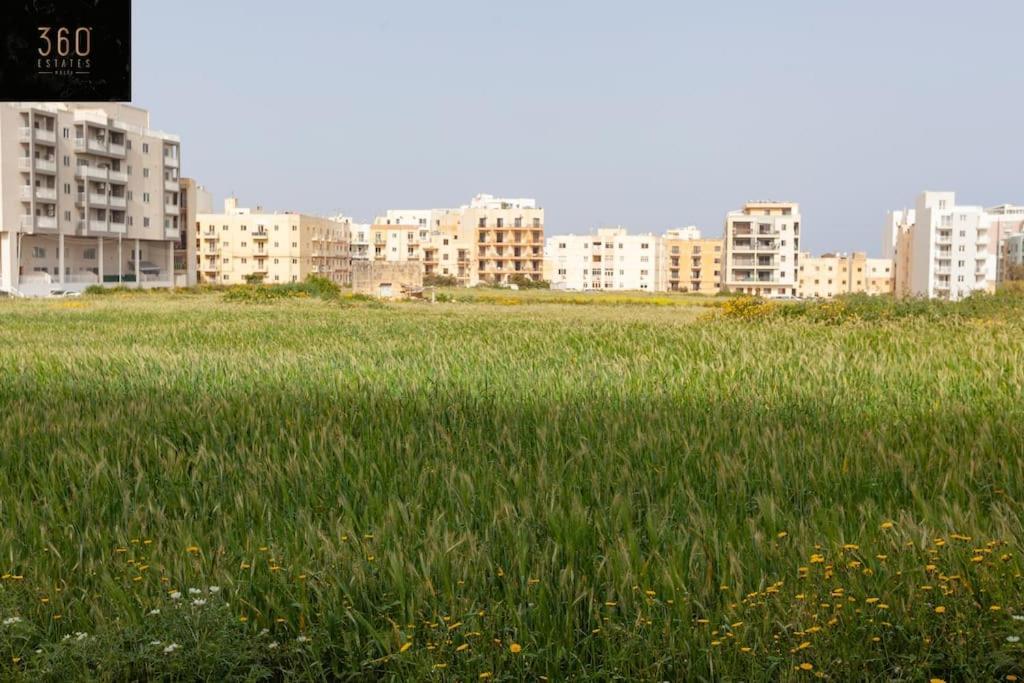 Spacious 2Br Apt In Qawra - Perfect For Families By 360 Estates خليج سانت بول المظهر الخارجي الصورة