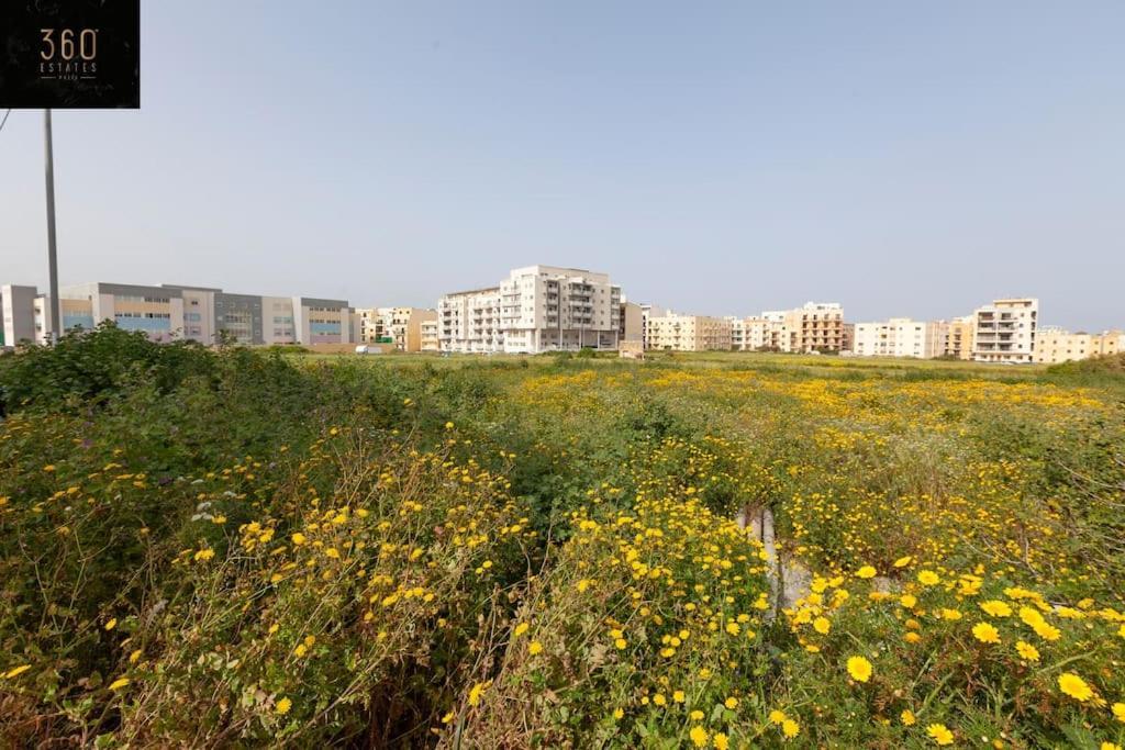 Spacious 2Br Apt In Qawra - Perfect For Families By 360 Estates خليج سانت بول المظهر الخارجي الصورة
